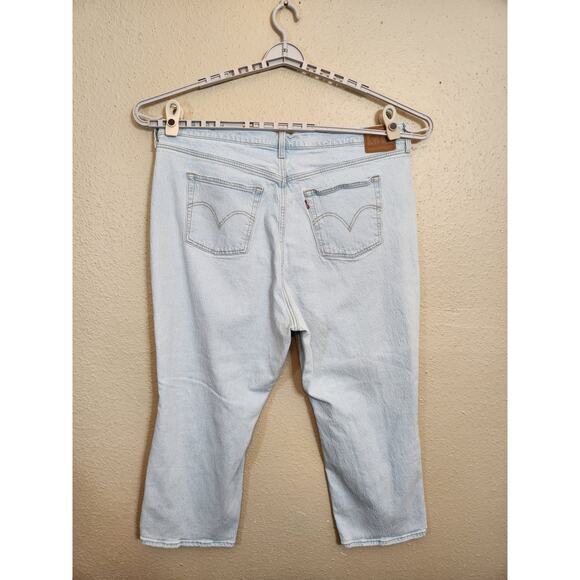 Levi's Women's Light Wash Button Fly Distressed Ribcage Straight Ankle Jeans 20W - Picture 2 of 9